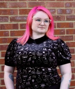 Collectif Peta Spooky Velvet Top