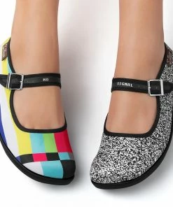 Hot Chocolate Design Chocolaticas No Signal Women's Mary Jane Flat Ladies
